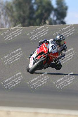 media/Oct-12-2025-CRA (Sun) [[e621380112]]/Races/Race 4/